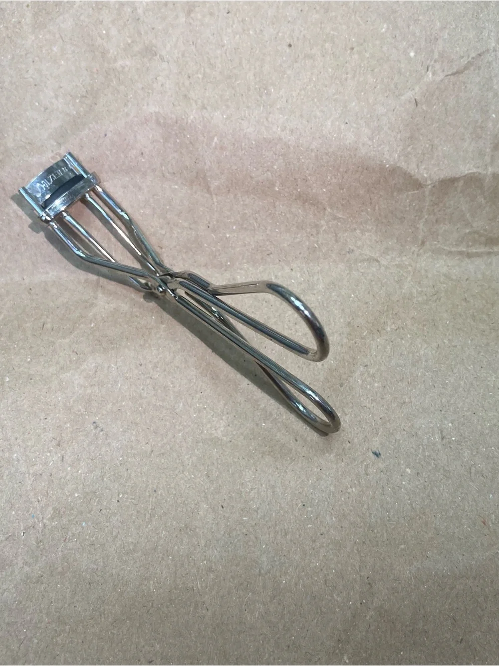Shiseido mini eyelash curler